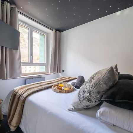 Apartment Le Modania - Gare - A 15 Mn Des Pistes *