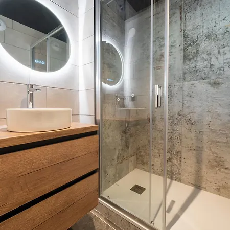 Le Modania - Gare - A 15 Mn Des Pistes Apartment *